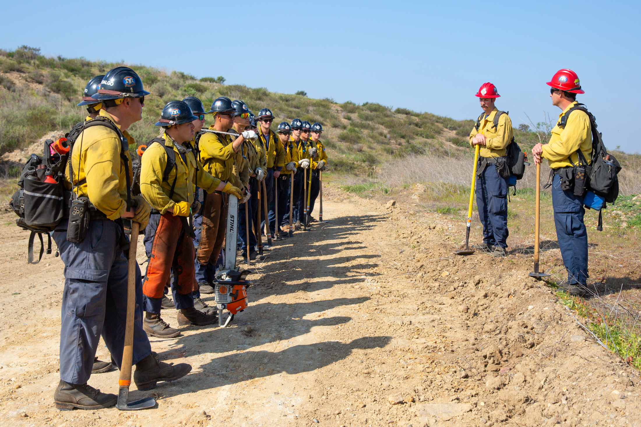 2020-02-19 Handcrew and Dozers -32